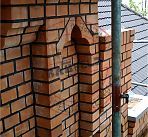 Komplette Sicherung und Sanierung einer Ziegelfassade