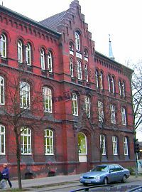 Komplette Sicherung und Sanierung einer Ziegelfassade